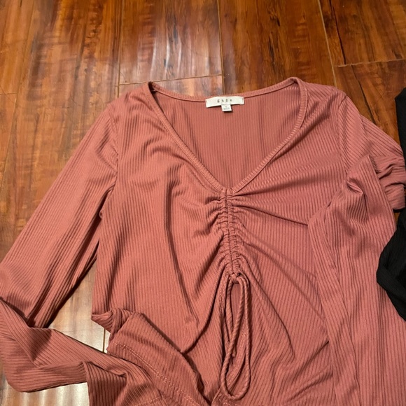 Drawstring Long Sleeve - Picture 2 of 3